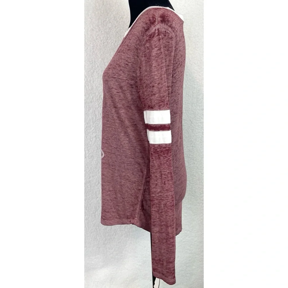 (NWT) DISNEY • Maroon/White Minnie Mouse Long Sleeve Casual Shirt, M - Picture 6 of 14